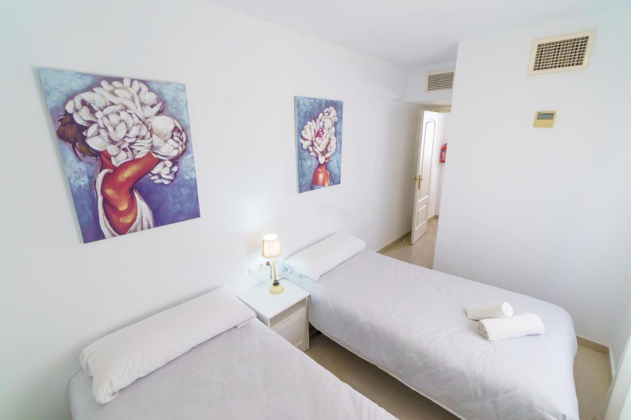 RentalSevilla Luminoso apartamento con terraza a orillas del río Exterior foto