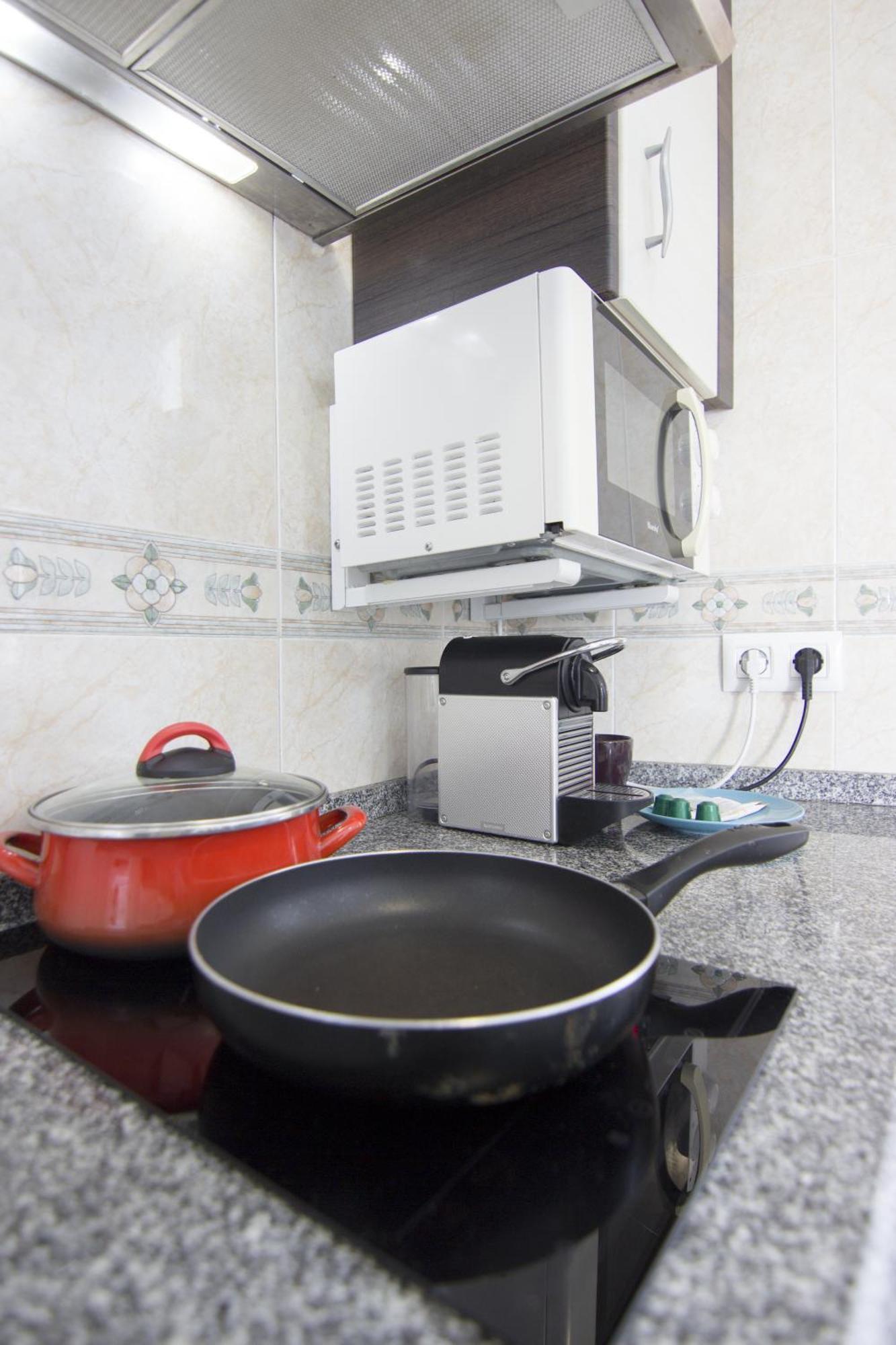 RentalSevilla Luminoso apartamento con terraza a orillas del río Exterior foto