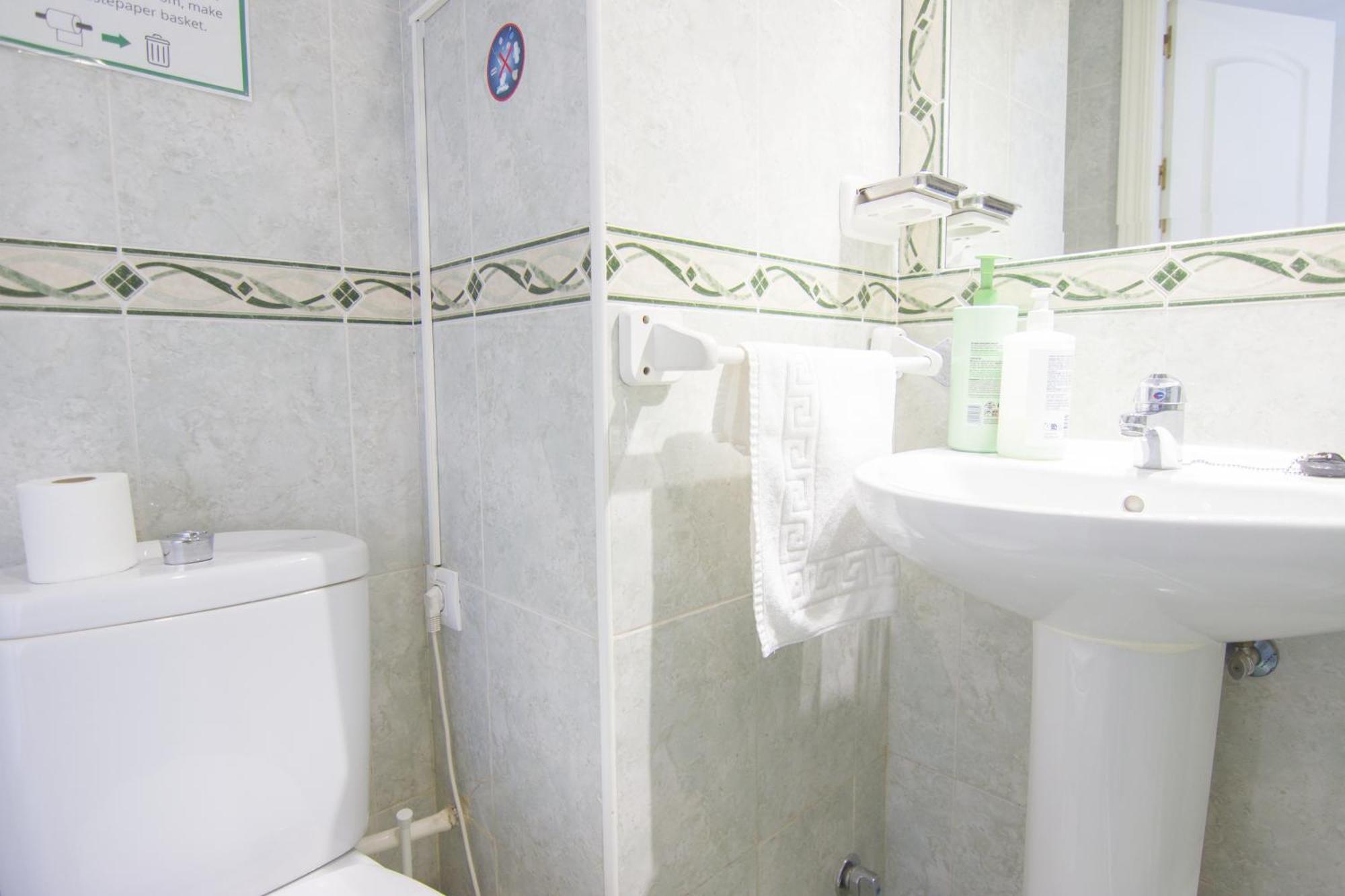 RentalSevilla Luminoso apartamento con terraza a orillas del río Exterior foto